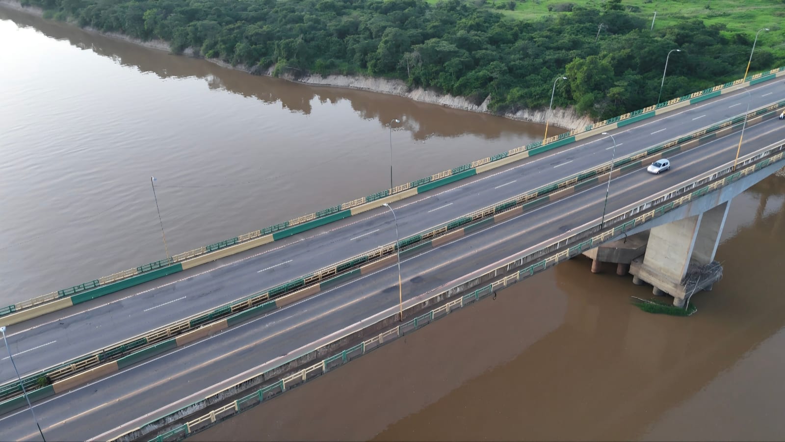 DNIT informa novas regras para circulação de veículos de grande porte nas pontes sobre o rio Itacaiúnas, na BR-230/PA, em Marabá.