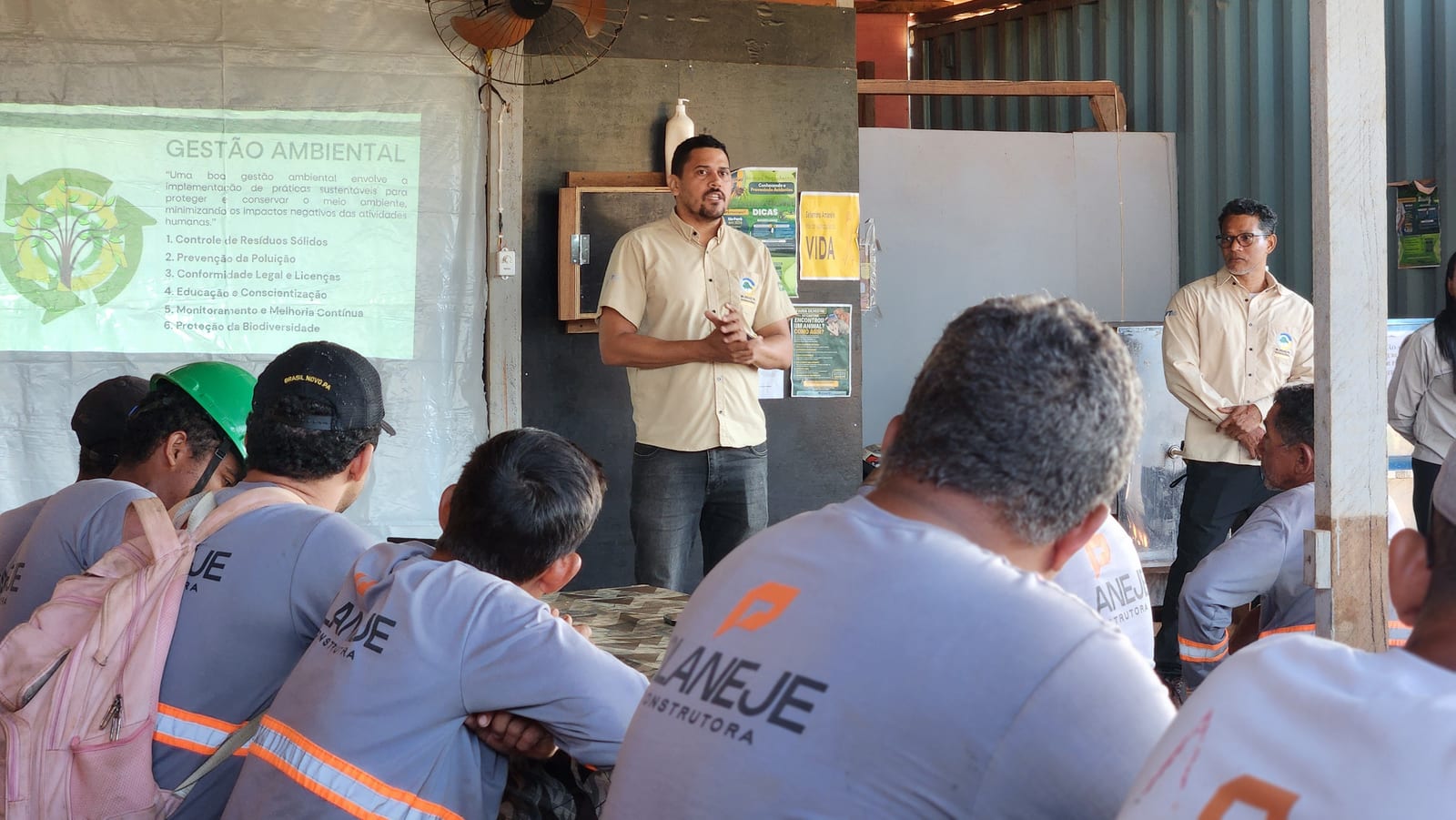 DNIT realiza atividade sobre segurança no trabalho e qualidade de vida com colaboradores da ponte sobre o Igarapé Arrependido